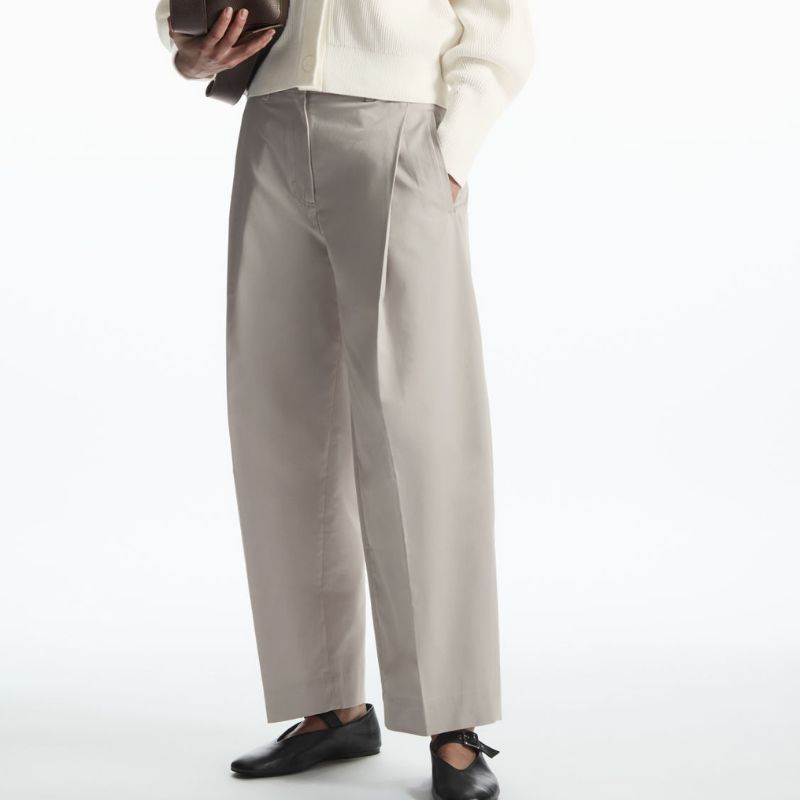 model wearing cos tailored chino trousers