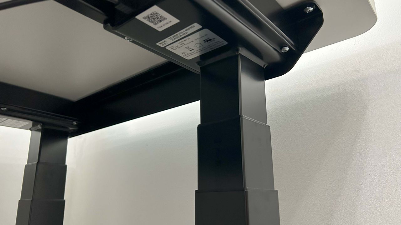 FlexiSpot E7Q