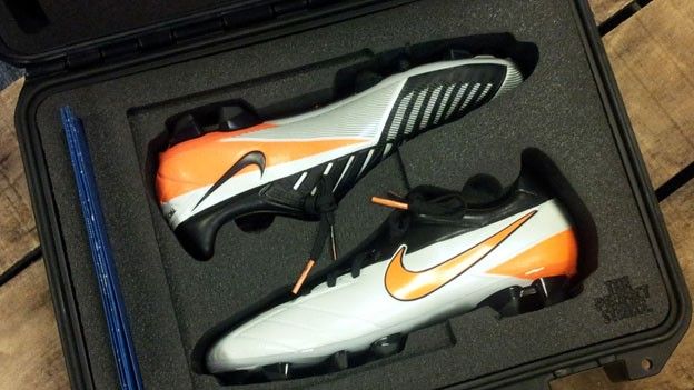 Nike T90 Laser IV football boots