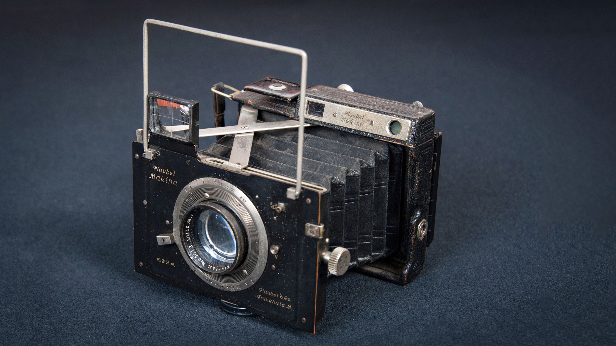 Film photographers are still obsessed with the Plaubel Makina 67 – this medium-format camera is worth far more today than when it was new