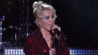 Miley Cyrus singing Maybe at ACL Festival