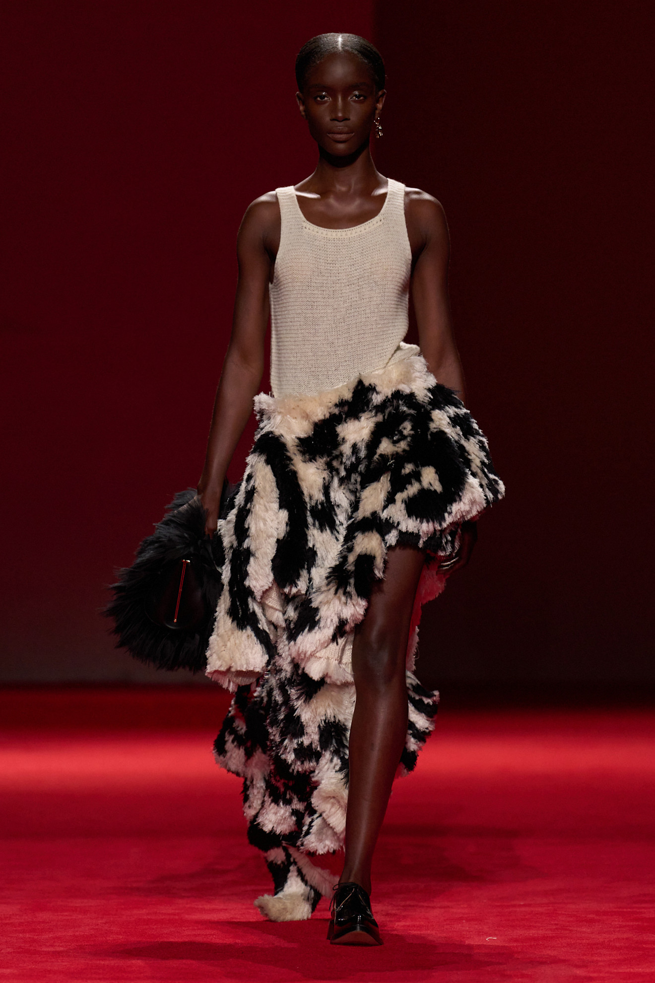 models on the Bottega Veneta Fall 2026 fashion show runway