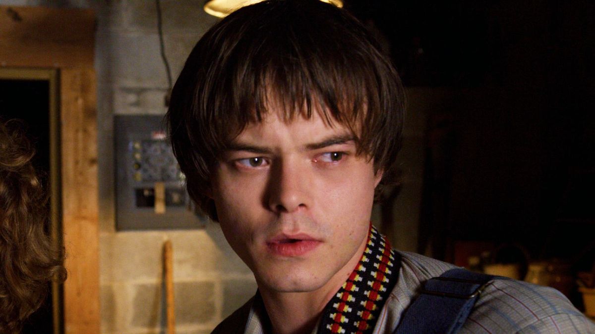 Charlie Heaton as Jonathan Byers in Stranger Things season 3