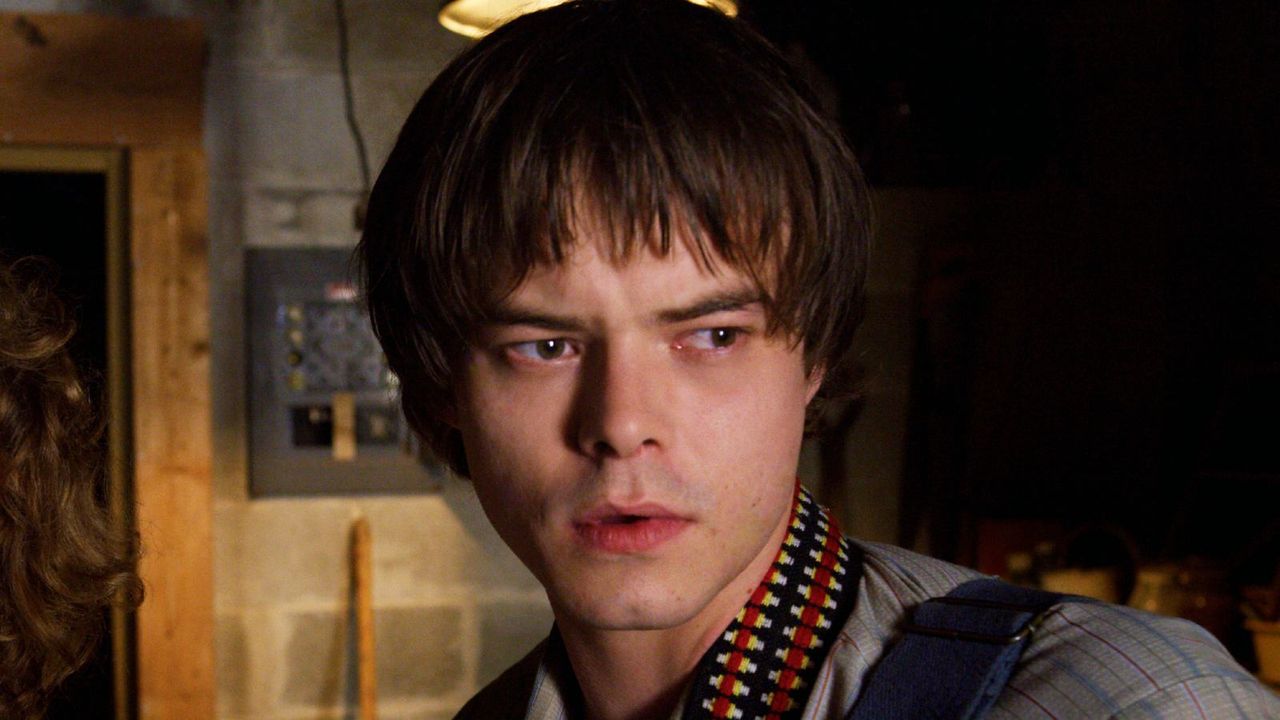 Charlie Heaton as Jonathan Byers in Stranger Things season 3