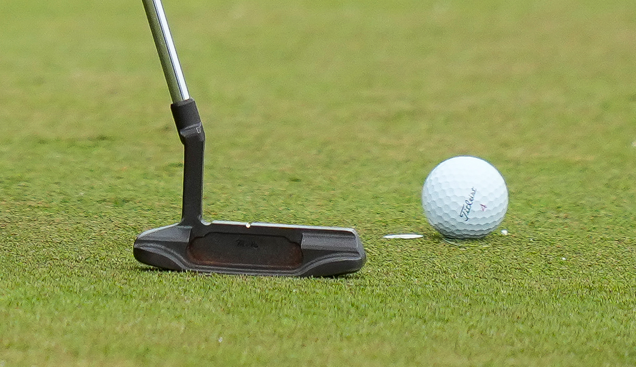 A close up of the putter used by Jordan Spieth