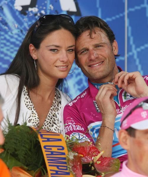 Alessandro Petacchi (Milram) and his wife.