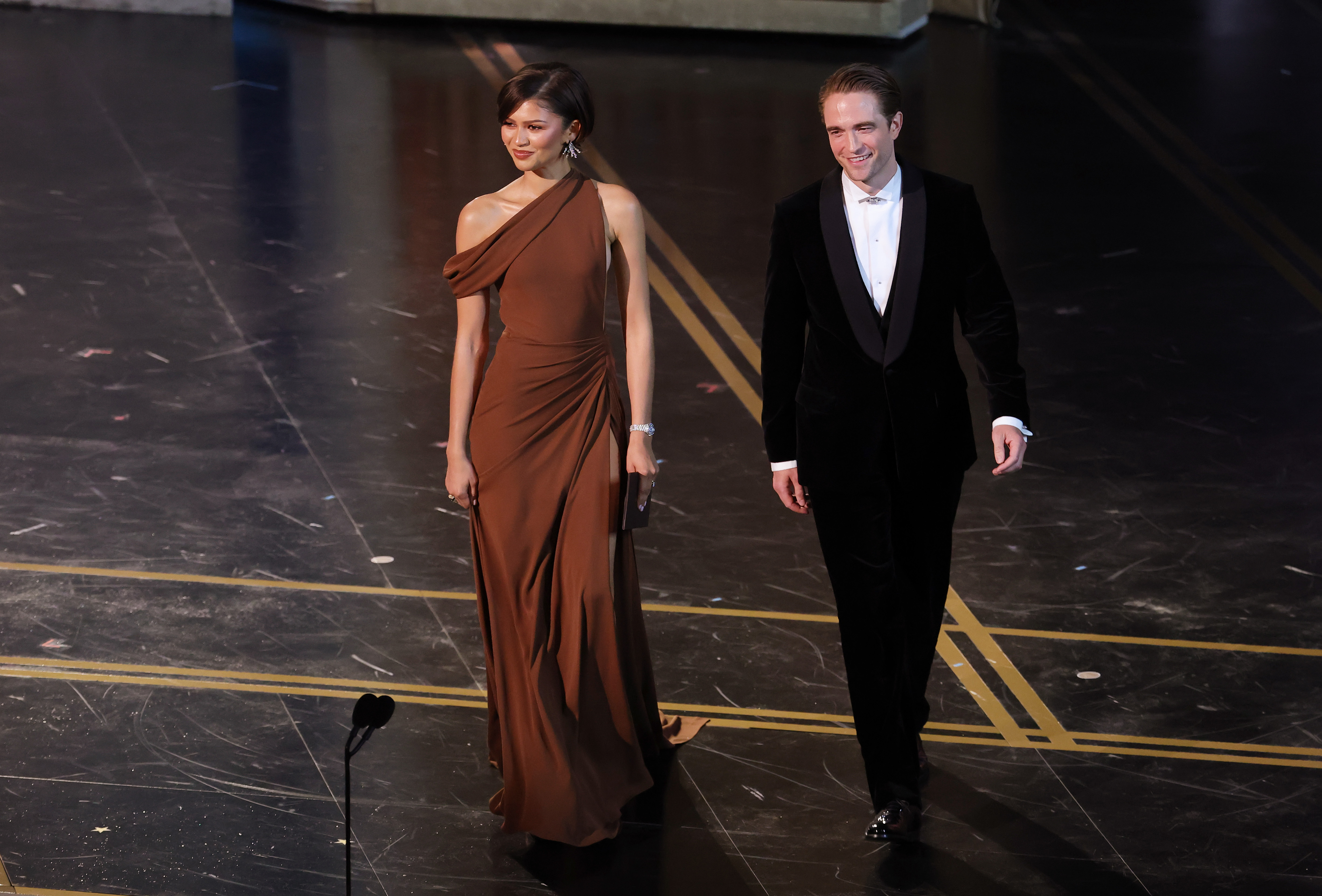 Zendaya wore a brown dress to the 2026 Oscars