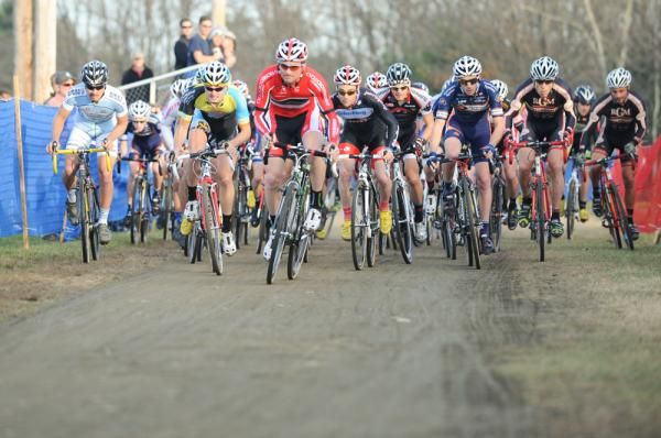 The men get underway.