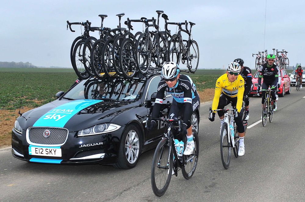 Etixx on the move.