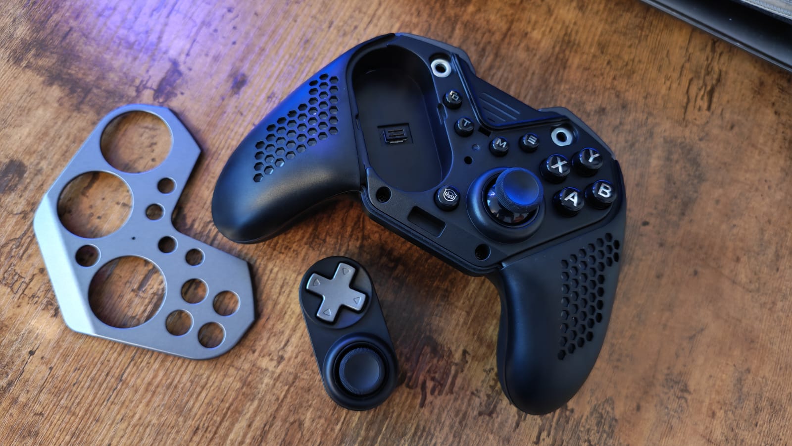 A closer look at the modular design of the Nyxi Flexi