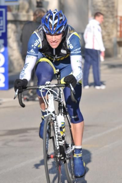 Frederik Veuchelen (Vacansoleil - DCM) on the attack.