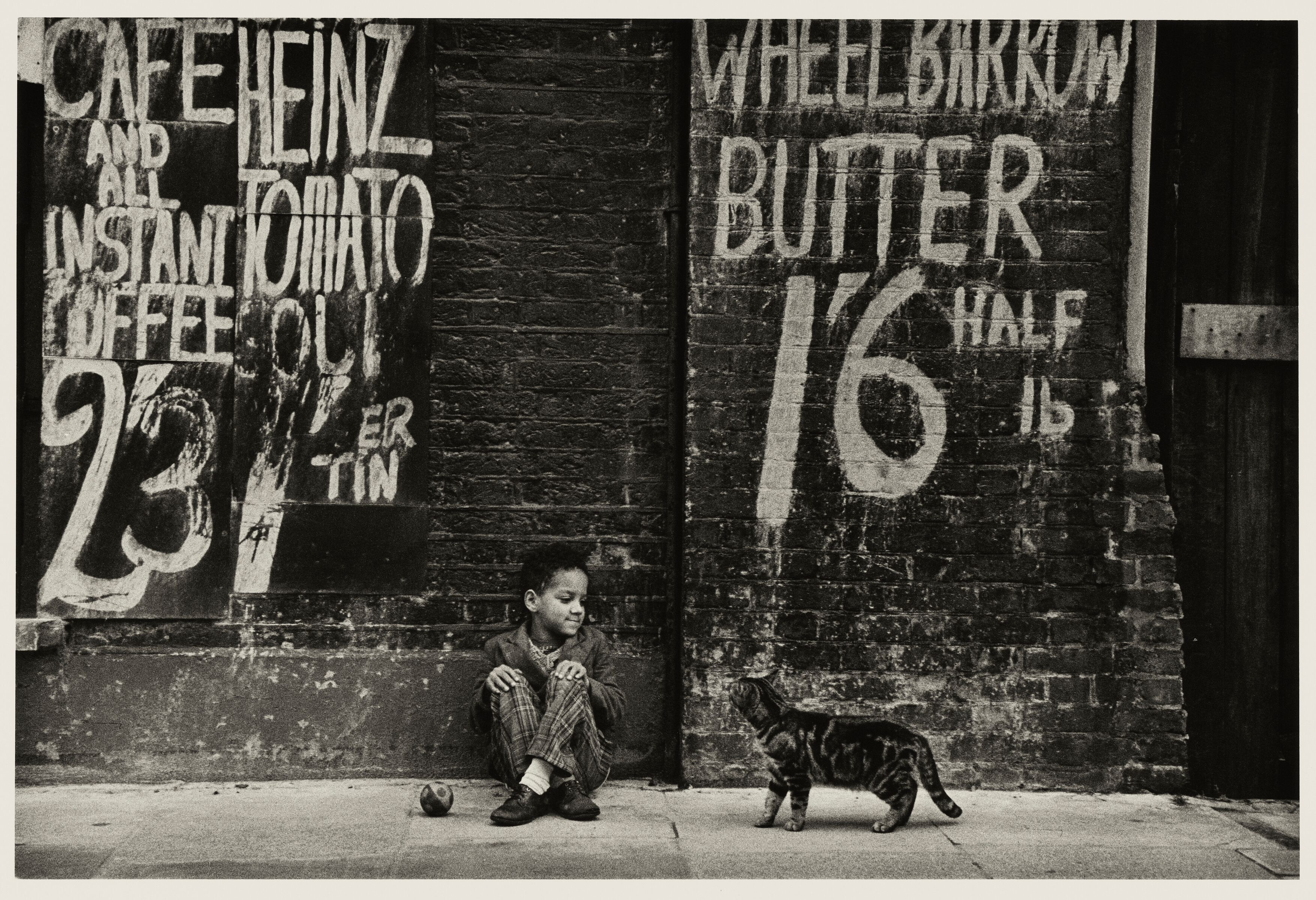 black and white don mccullin photographs