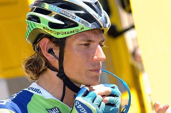 Filippo Pozzato (Liquigas) dons his helmet before stage six