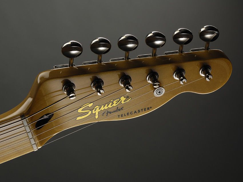 The simple, uncluttered headstock