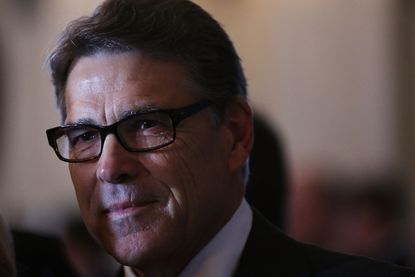 Rick Perry can't pay his staff