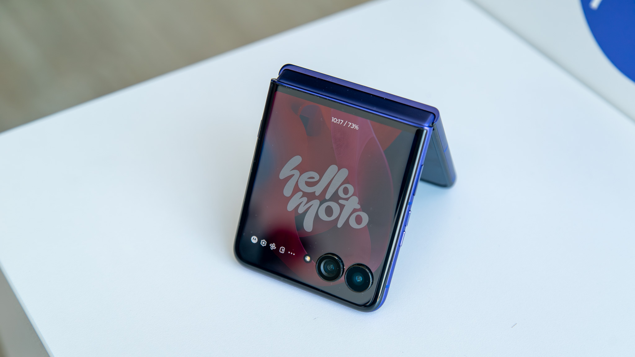 Motorola Razr Ultra 2026 cover screen