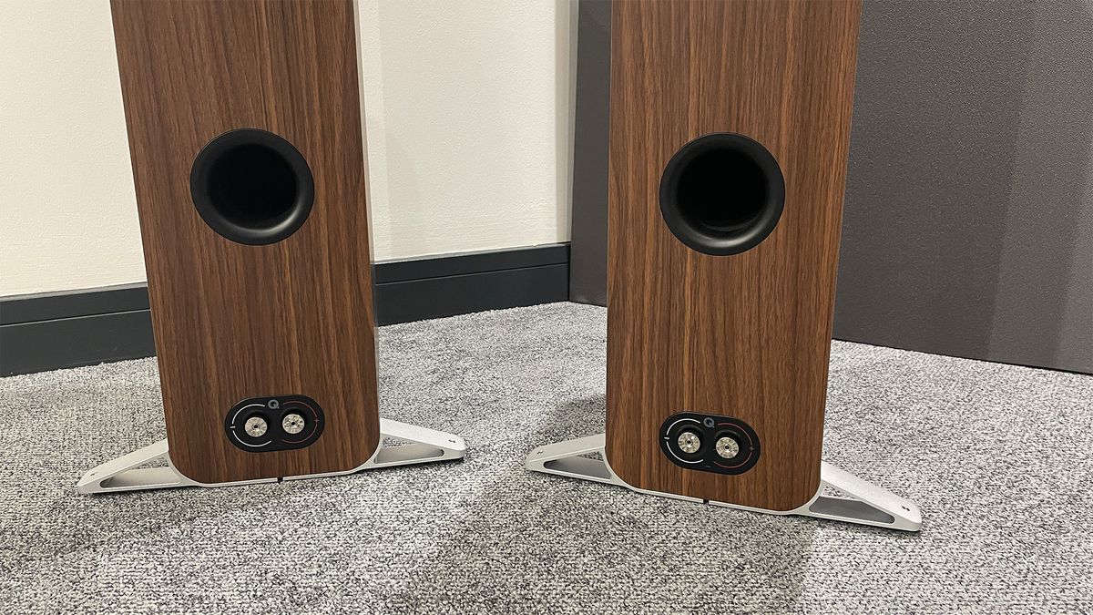 Q Acoustics 5050 floorstanding speakers