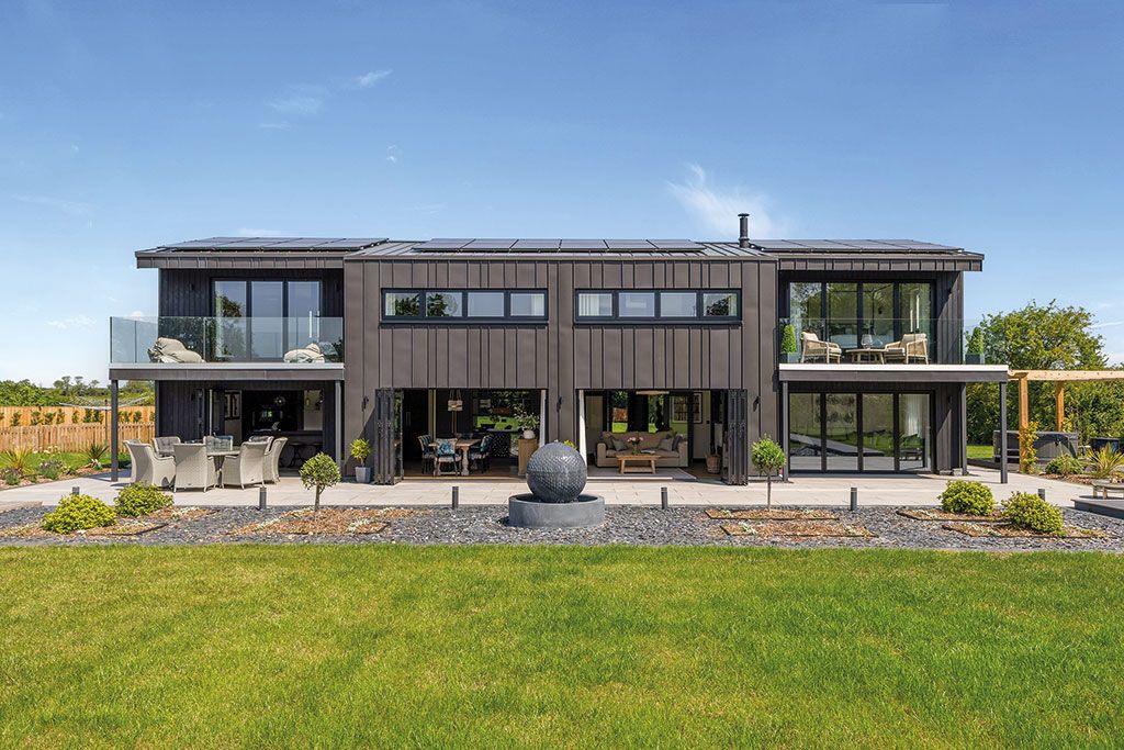 Houses for sale with sporting facilities: Harmony House, Westham, Wedmore, Somerset