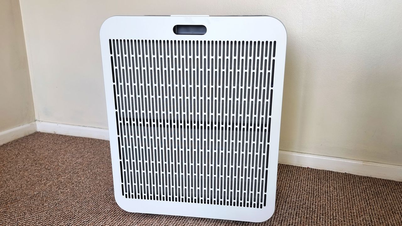 The BlueAir Classic Pro CP7i air purifier, view from the back