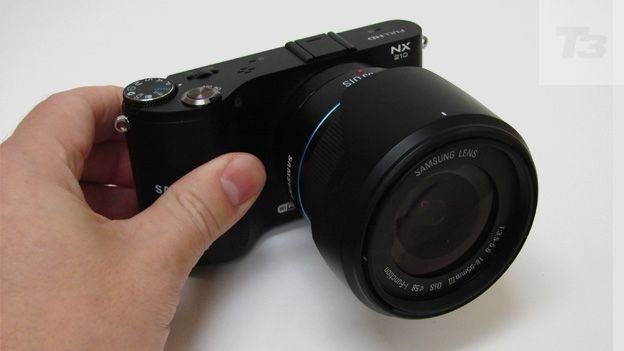 Samsung NX210 review