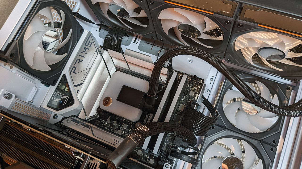 mwave Respawn Ninja BEAST MODE ALPHA Gaming PC