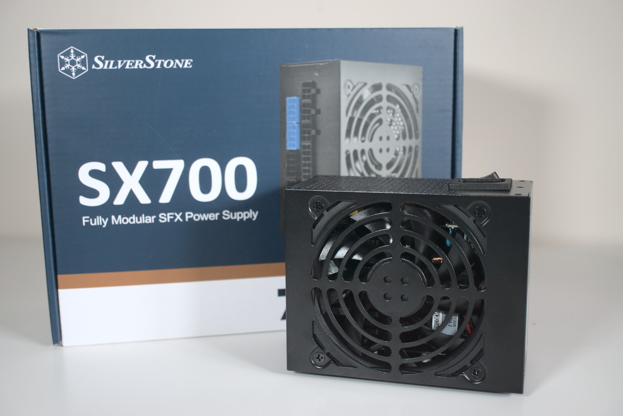 SilverStone Technology SST-SX700-G 700W SFX Fully Modular 80 Plus Gold PSU  with Improved 92mm Fan and Japanese Capacitors.