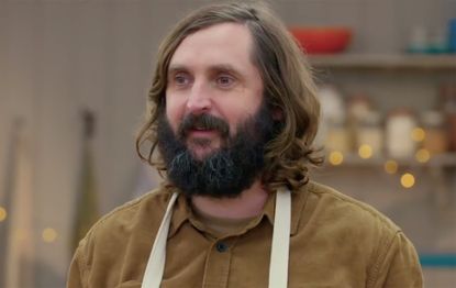 celebrity bake off joe wilkinson star baker bottom cake