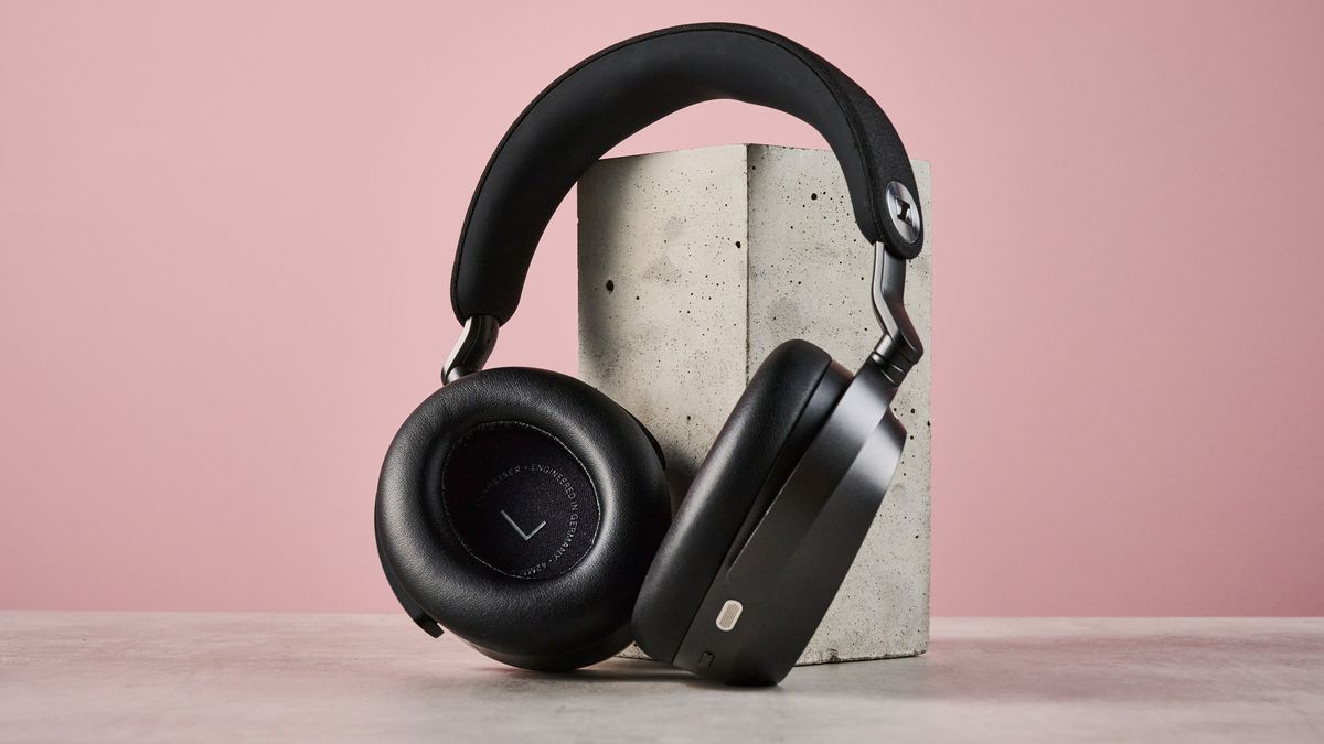 The Sennheiser Momentum 5 leaning against a concrete block.