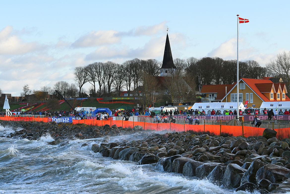 The Bogense course was along a very rough sea