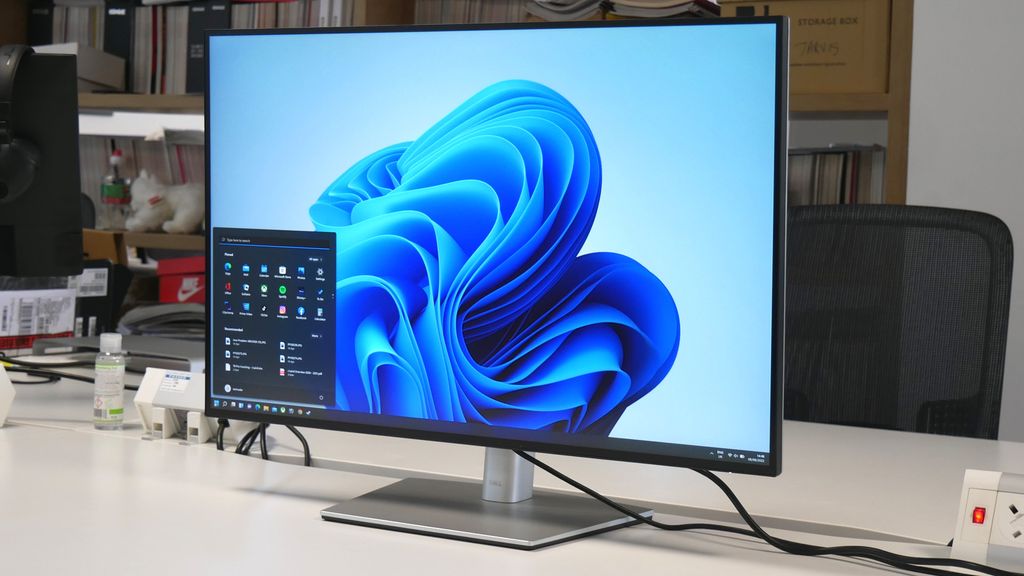 Dell UltraSharp 30 U3023E review | Creative Bloq