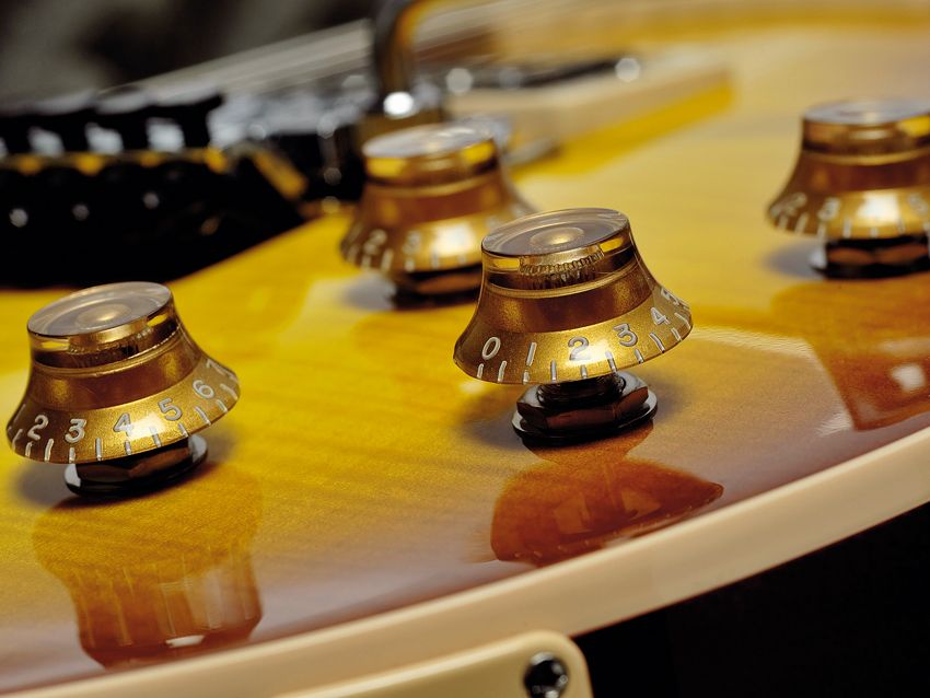 Mahogany body with flamed maple cap