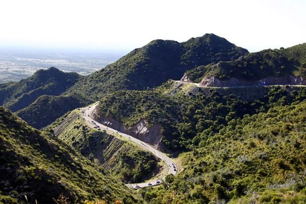 The peloton makes its way up stage two's finishing ascent of Mirador Del Potrero.