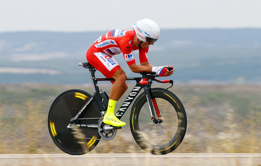 Joaquim Rodr&iacute;guez (Katusha) slipped to third overall, 1:15 behind Dumoulin.