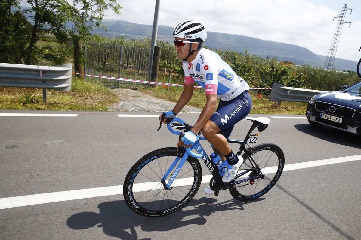 Richard Carapaz (Movistar) in the best young rider's jersey
