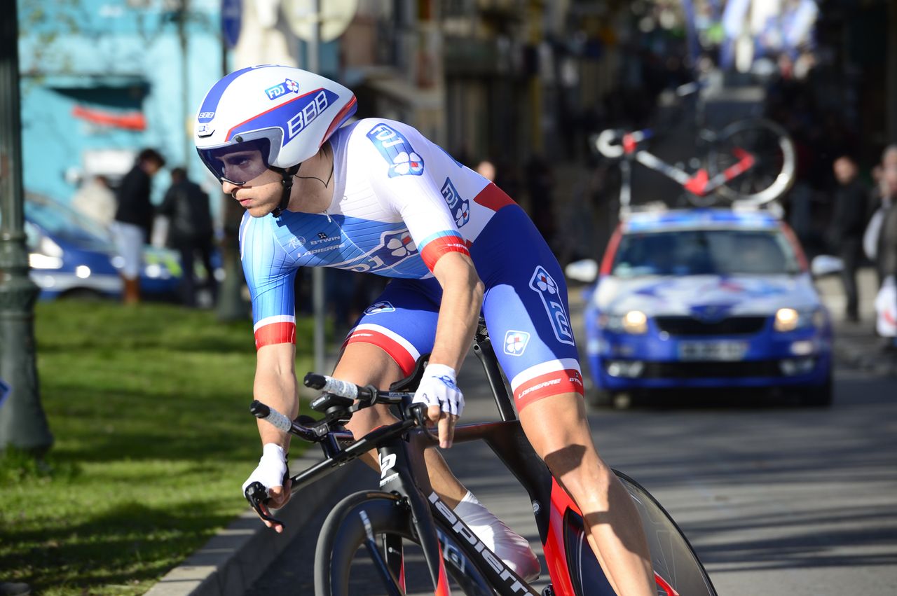 A FDJ rides sets off in his TTT on the Lapierre Aerostorm DRS