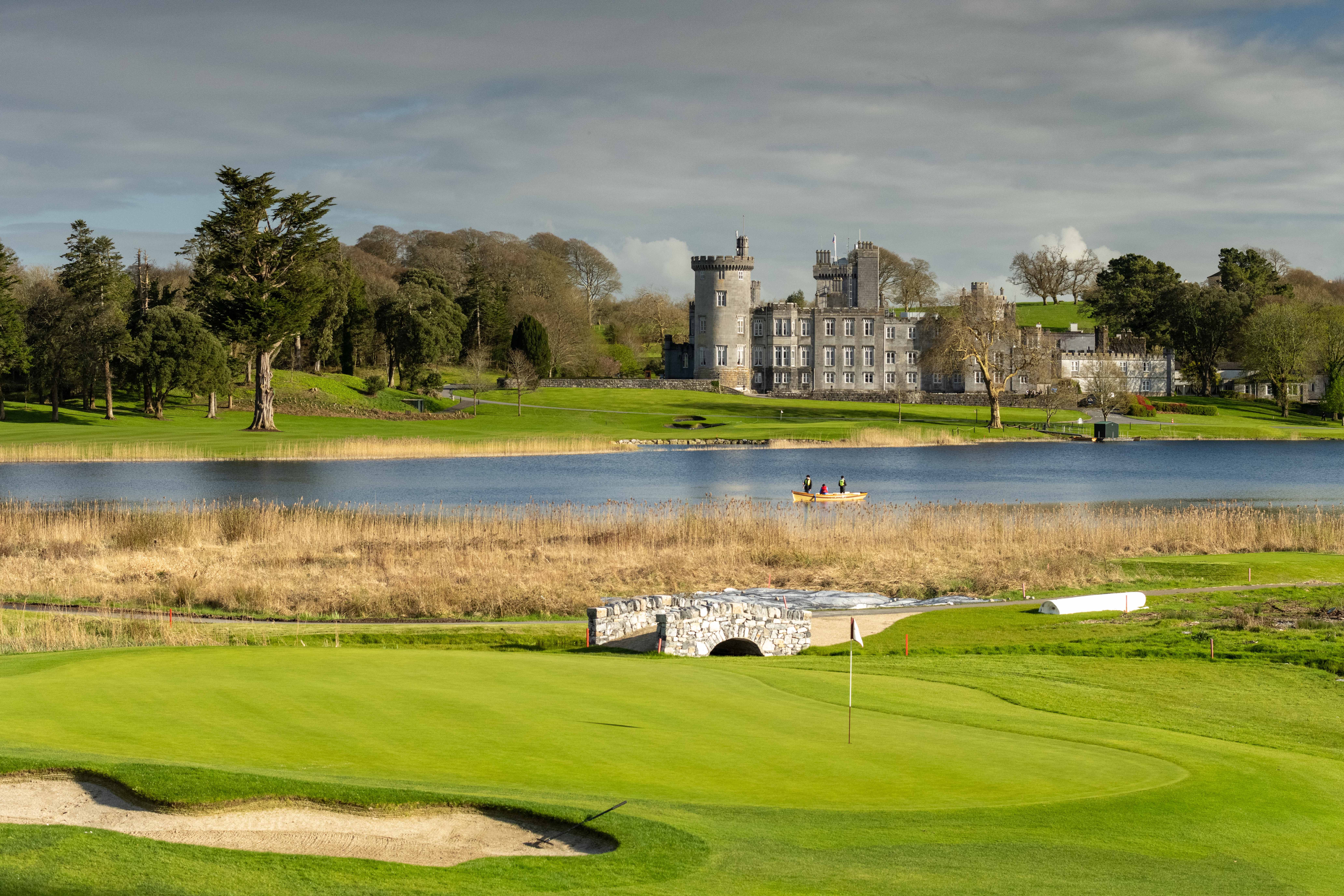 The 11th green at Dromoland Castle