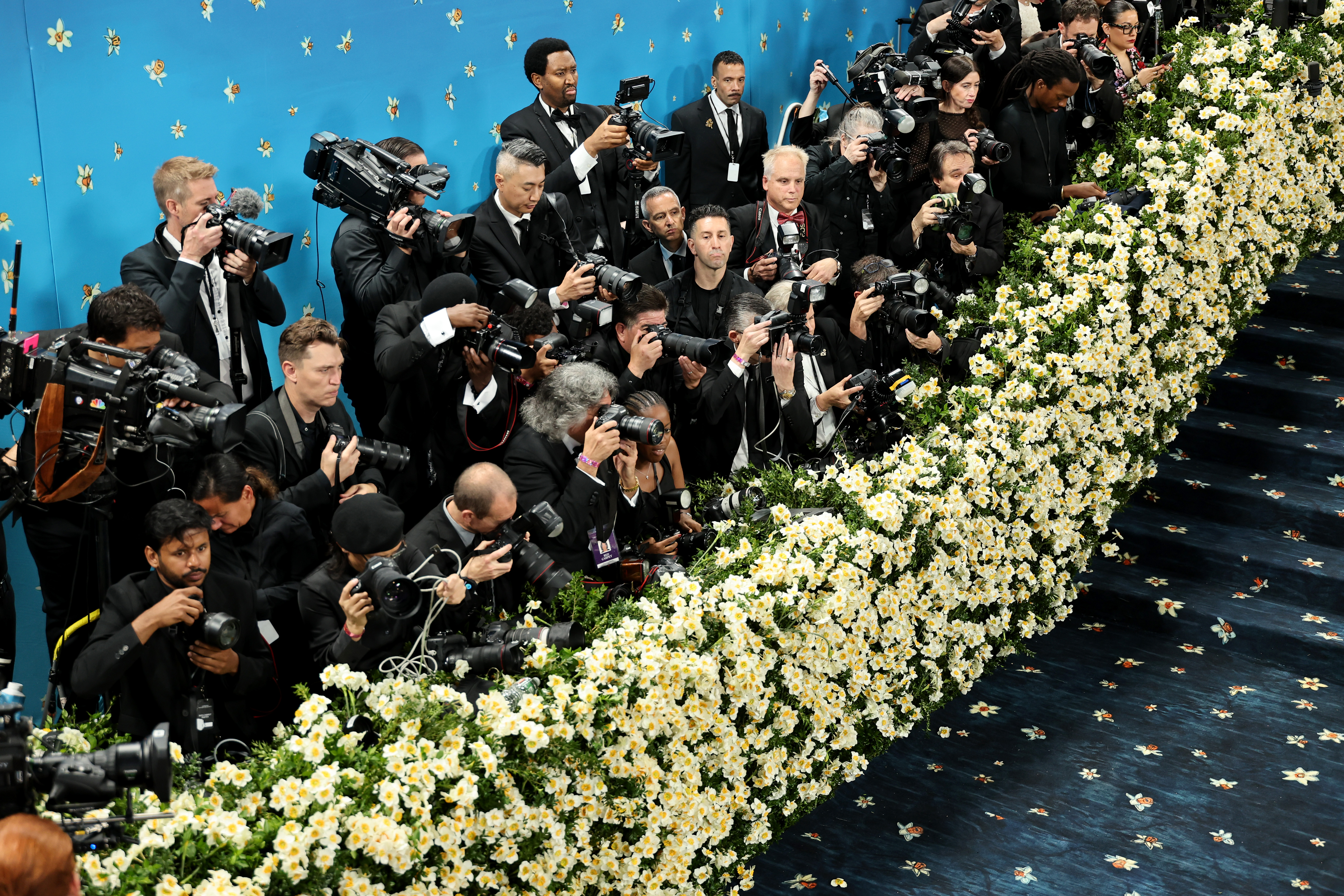 a look at the 2025 Met Gala red carpet