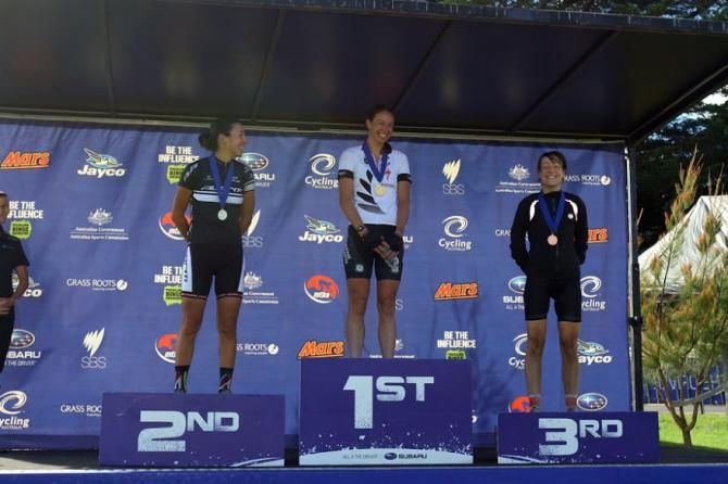 Elite women's podium: Rowena Fry, Karen Hanlen, Tory Thomas