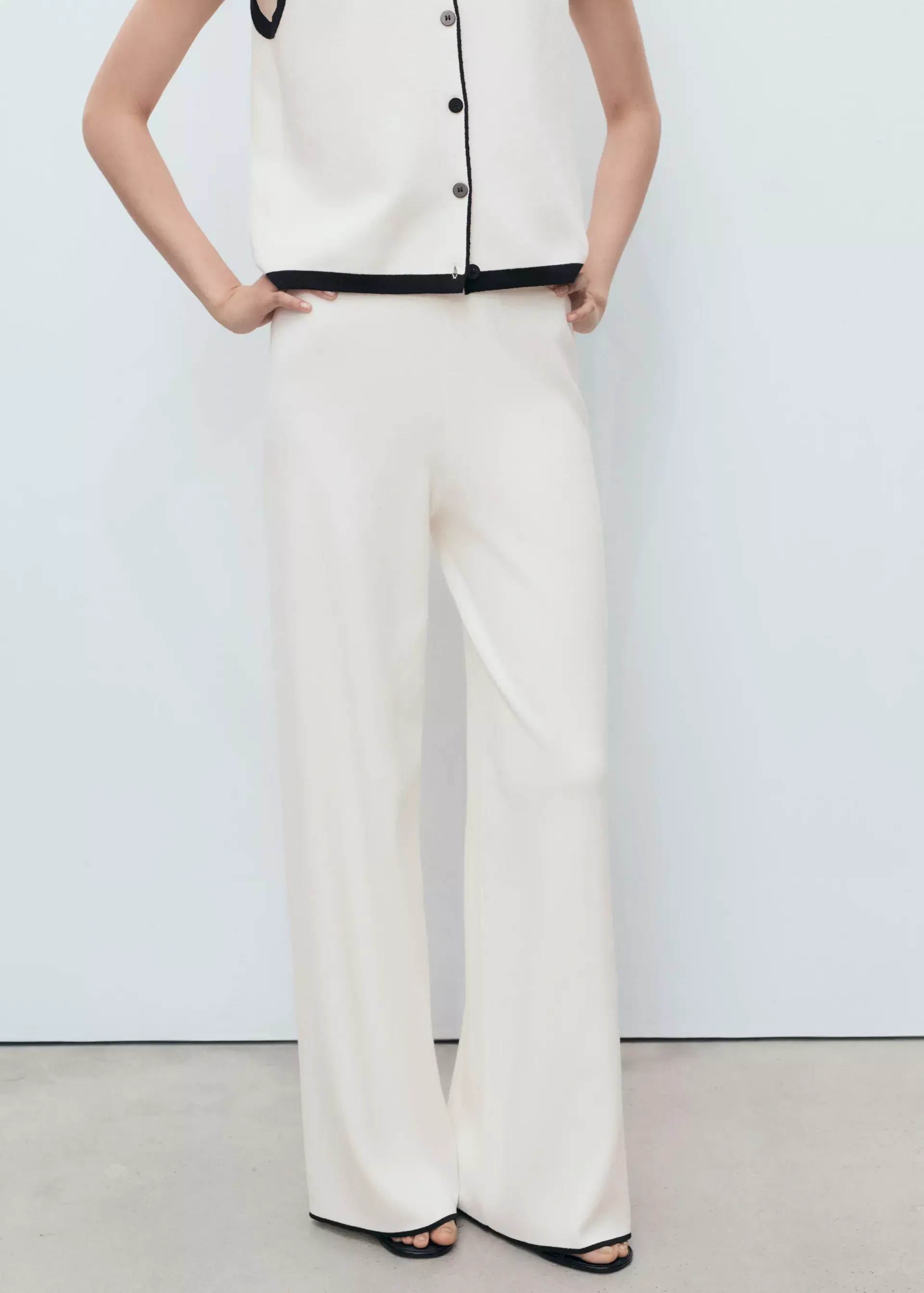 Contrasting Low-Rise Knitted Pants - Women | Mango Usa