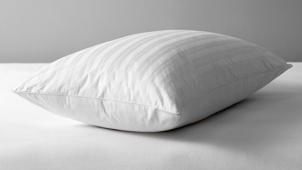 Best King Size Pillows That Don't Go Flat at Sean Herald blog