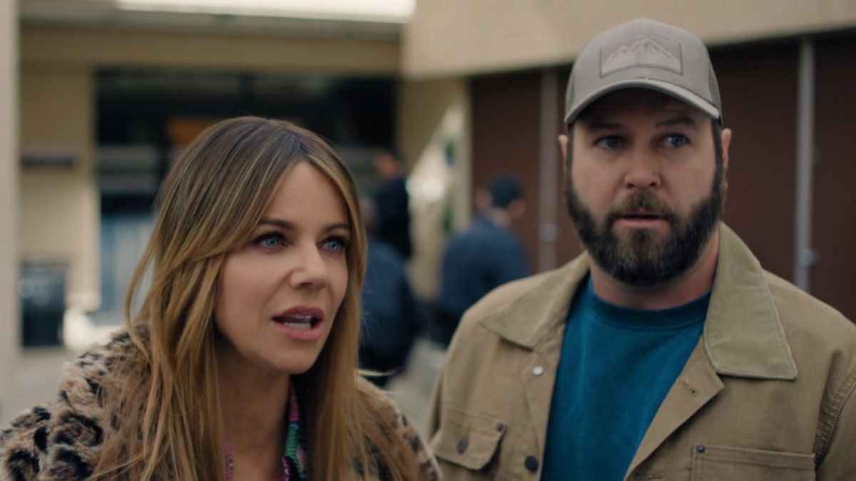 Kaitlin Olson and Taran Killam in High Potential Season 1x01