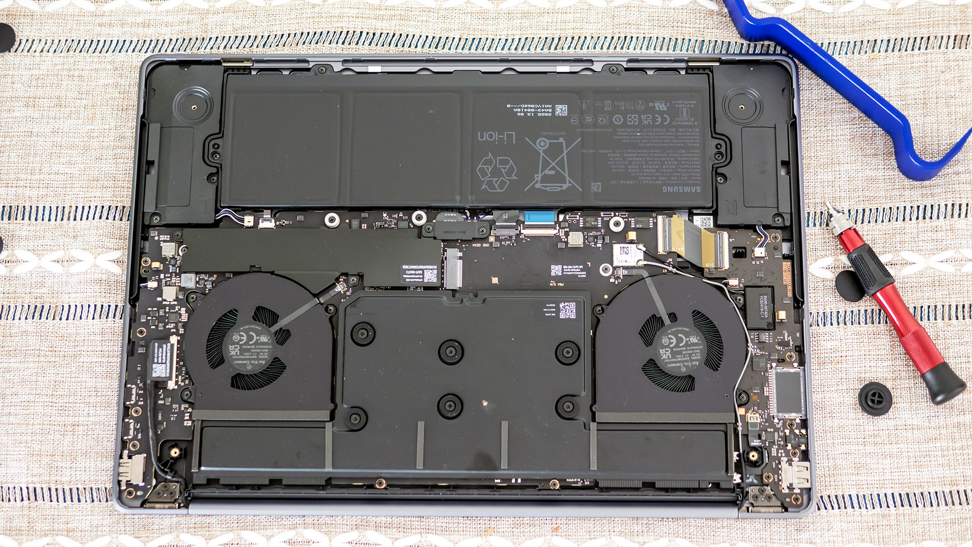 Samsung Galaxy Book6 Ultra