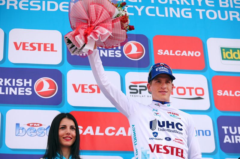 Federico Zurlo (UnitedHealthcare) in the best young riders jersey