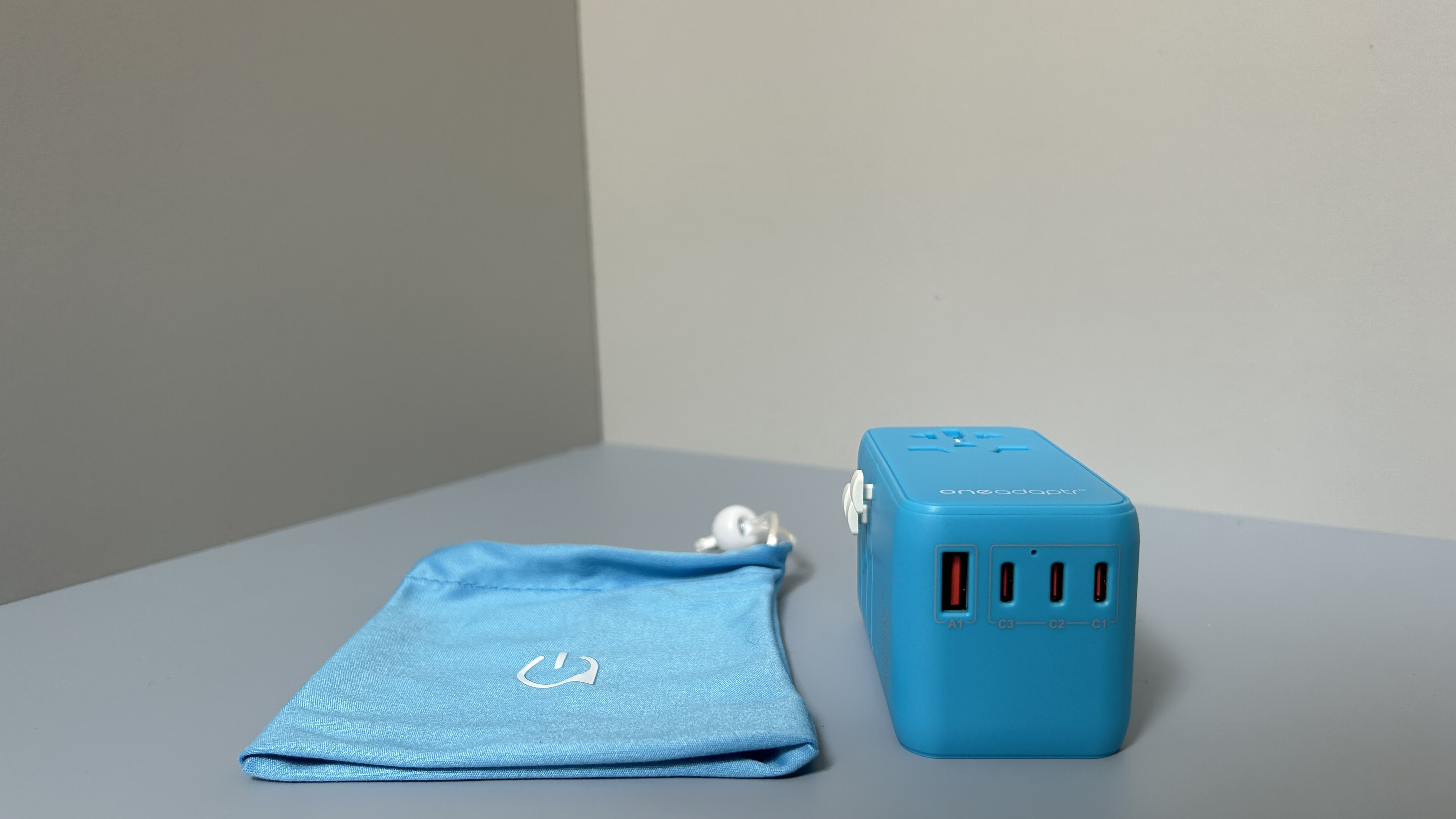 OneAdaptr OneWorld135 review