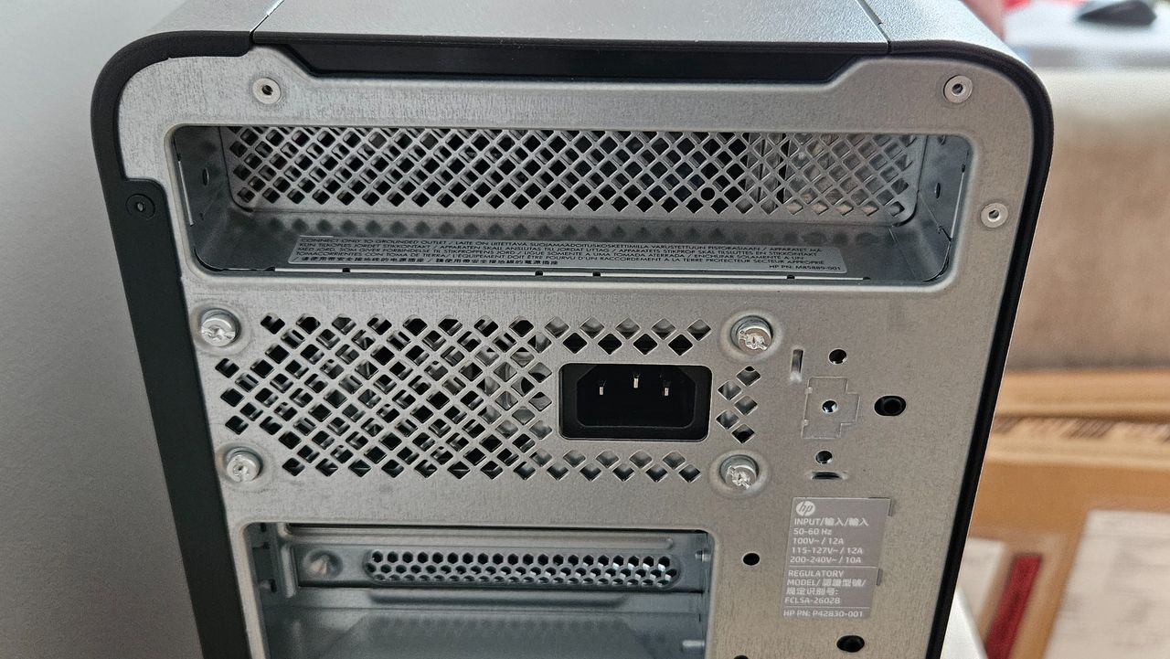 The HP Z4 G6i Workstation on a desk