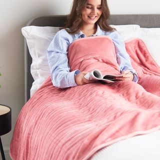 How much does it cost to run an electric blanket?