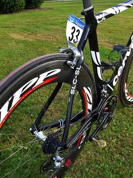 Seat stays are also aero-shaped.