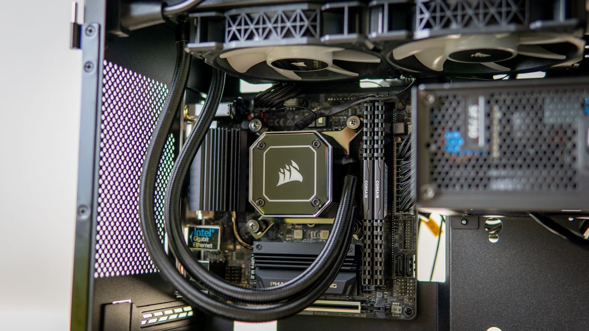 Razer Tomahawk ITX