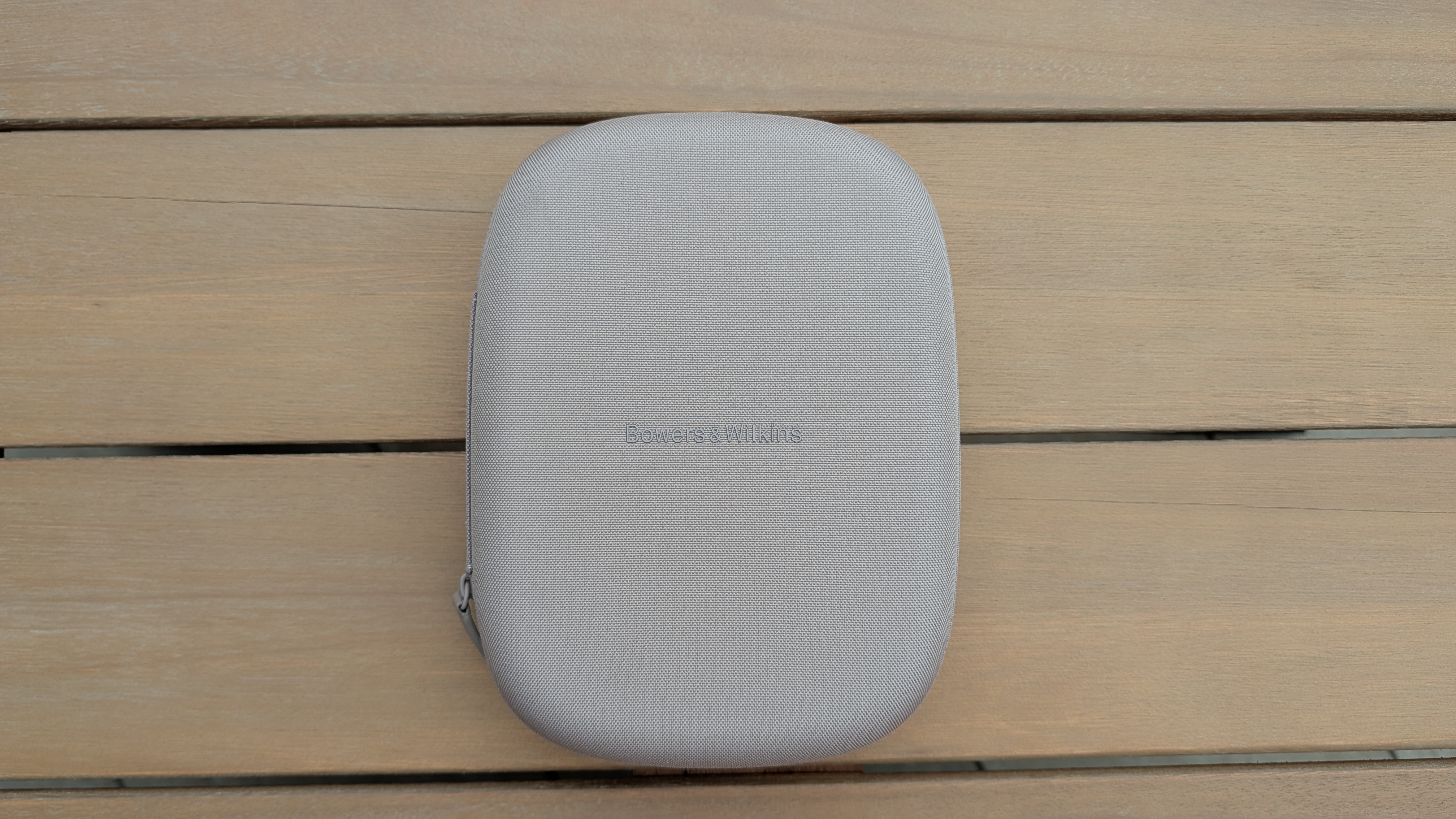 Bowers & Wilkins Px8 S2