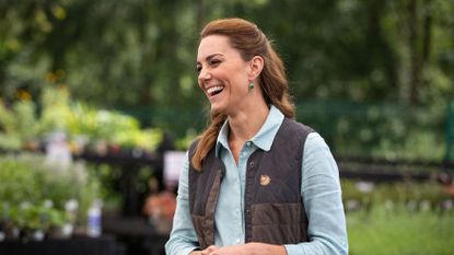 fakenham, england june 18 catherine, duchess of cambridge talks to members of staff at fakenham garden centre in norfolk on her first public engagement since lockdown, on june 18, 2020 in fakenham, united kingdom the garden centre is near her anmer hall home and, as a keen gardener, the duchess wanted to hear how the covid 19 pandemic had affected the family run independent business, which first opened in 1984 photo by aaron chown wpa poolgetty images